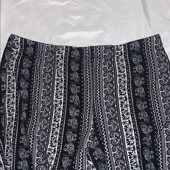 • boho elephnat flare leg pants - Picture 3 of 7